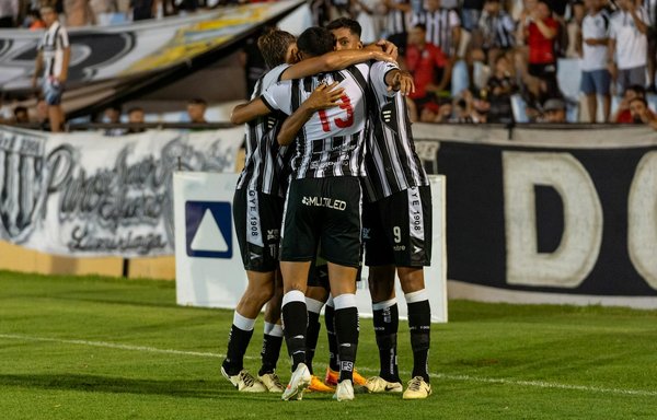 Hoe ontwikkel je een effectieve verdedigingsstrategie tegen snelle aanvallers?